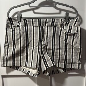 Old Navy Pixie shorts size 12